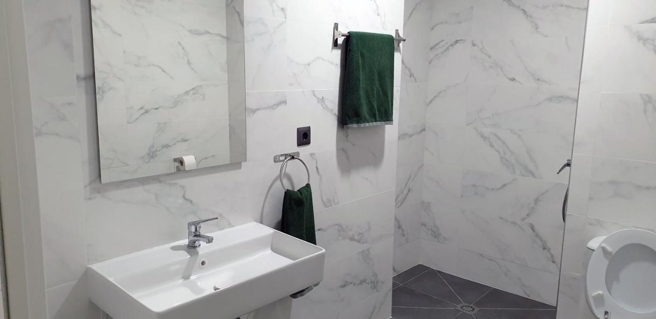 Cv33 Ostatua Hotel Bilbao Zewnętrze zdjęcie